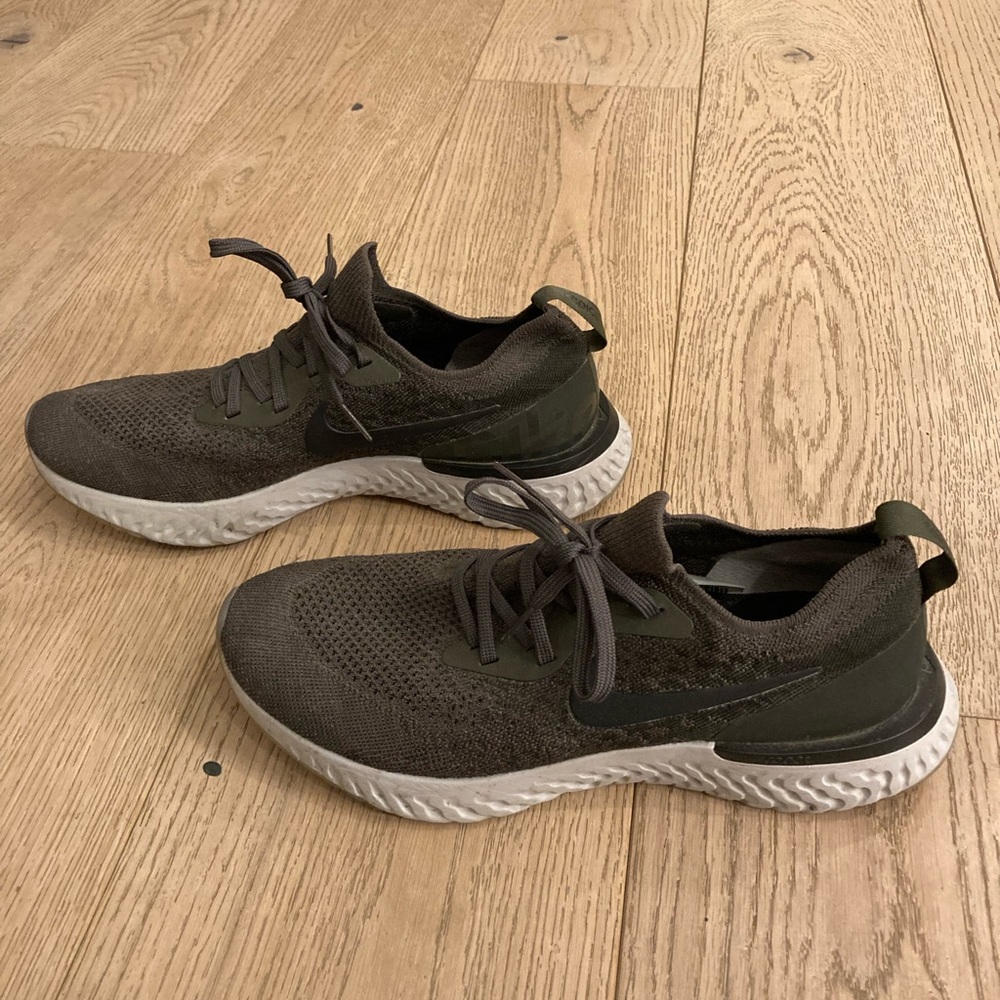 Dark Green Women’s Nikes